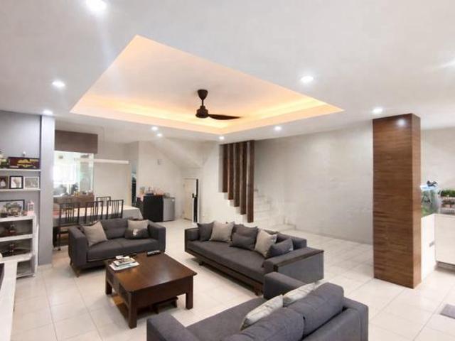 Bukit Indah Avenue 8 Double Storey End Lot 4 Bed Tuas Nusa Bestari