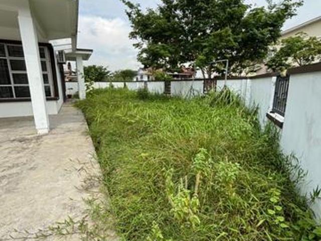Bukit Indah Corner Lot Double Storey Terrace House GNG near Tuas