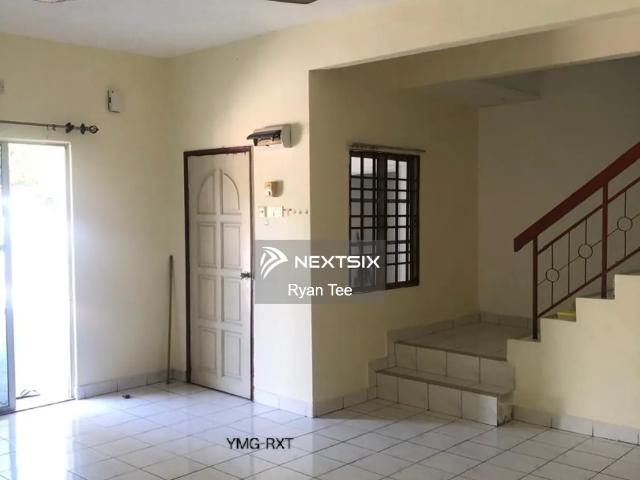 Bukit Indah Corner Lot facing mainroad