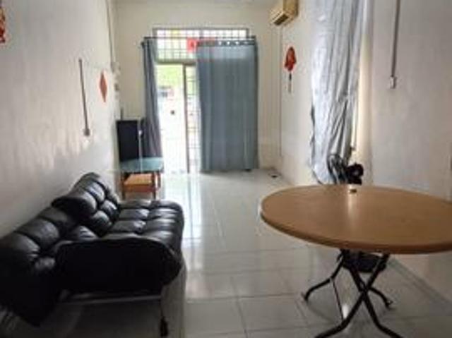 Bukit indah corner lot 1 stry house for rent