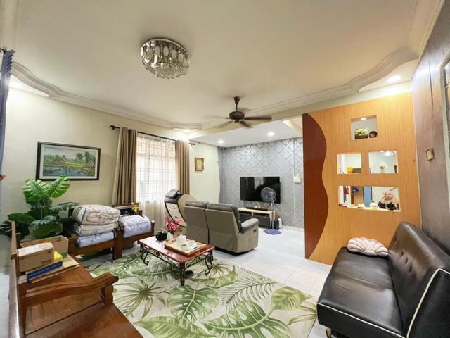 Bukit Indah Double Storey End lotURGRNTURGRNT