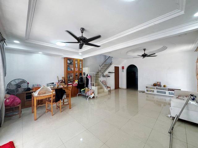 Bukit Indah Double Storey Endlot Renovated Extended Unblock View