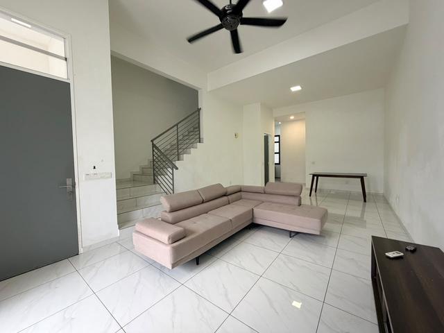 Bukit indah double storey full furniture for rent