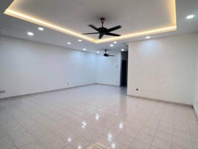 Bukit Indah double storey house for Rent