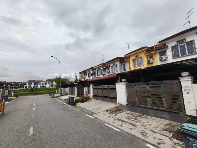 Bukit Indah Double Storey Terrace House Kitchen Fully Extension
