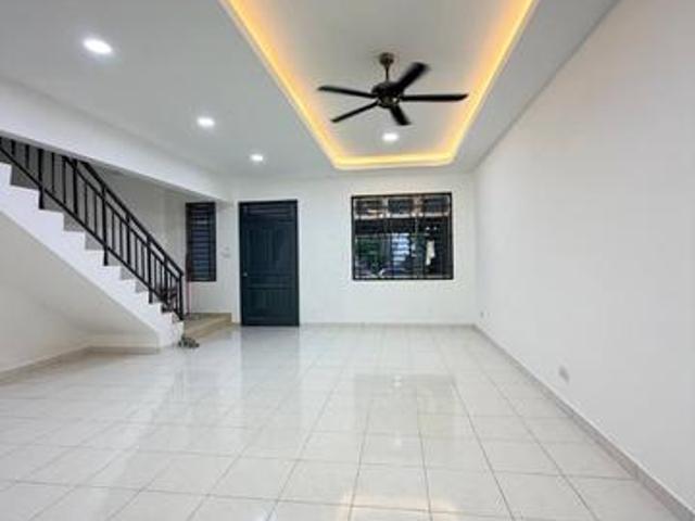 Bukit Indah Jalan Indah 19 Good Condition Double Storey With Guard