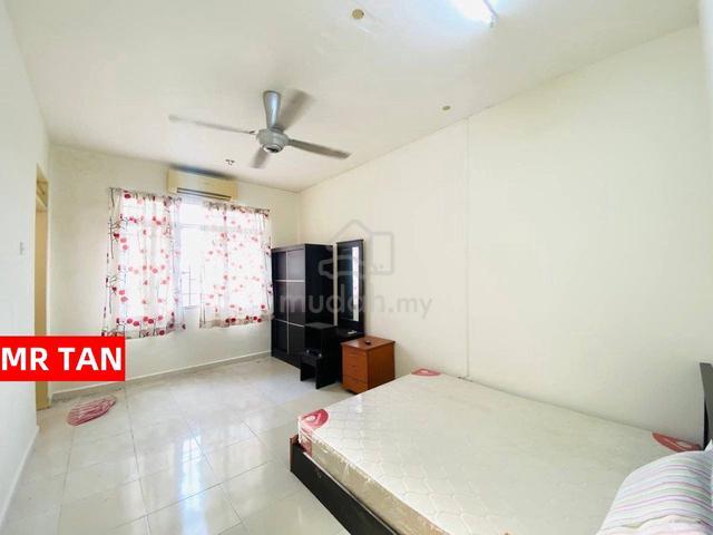 Bukit Indah Prime location near Second Link, AEON ️, schools, eateries & daily conveniences! Perfect for own stay ️ or investment — convenient, connected & always in demand!