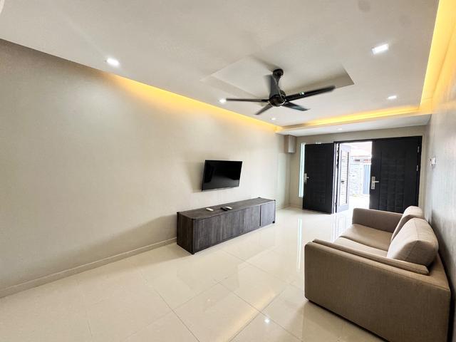 Bukit Indah Single Storey good condition well renovation for sale
