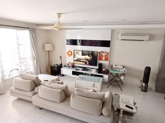 Bukit indah Square Double Storey Terrace For sale Renovation unit