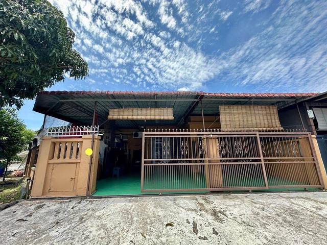 BUKIT INDAHCORNER LOTNon BUMI WELCOMEBIG SIZE SINGLE STOREY