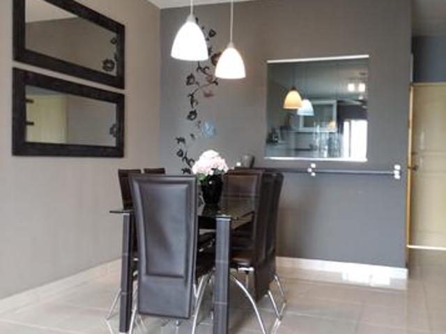Bukit Jalil 4 rooms unit near to LRT shops banks school Pavilion 2