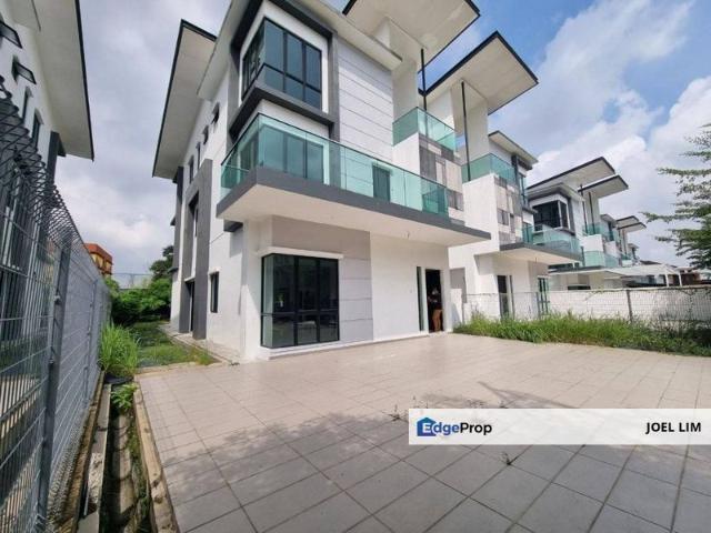 Bukit Jalil Corner lot 40x85 Individual title !