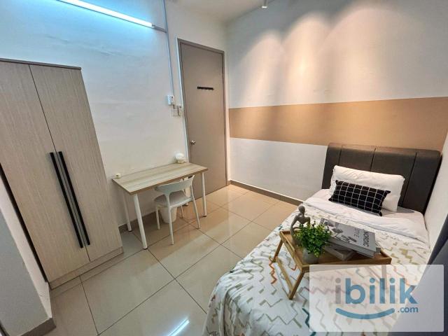 Bukit Jalil Single Room! Near LRT Station!