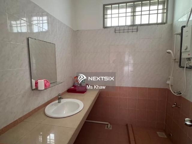 Bukit Jaya Ulu Tiram 全装修 3层 Semi D️【5房4厕】Land Size 40×80 包部分家私️ 适合大家庭、三代同堂 成熟住宅区 Selling Price RM990K Nego