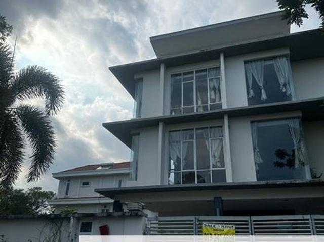 Bukit Jelutong