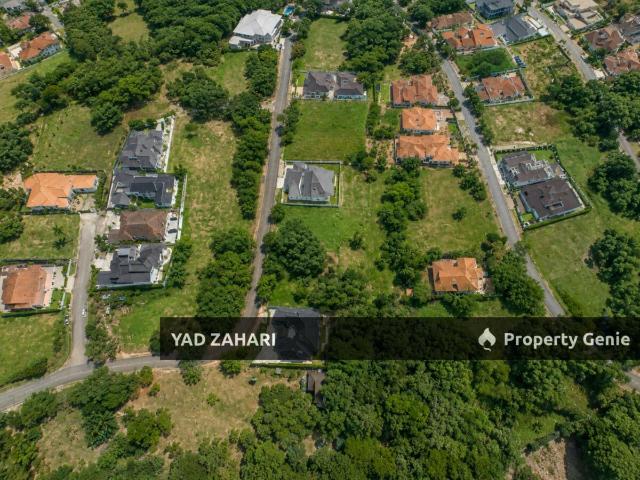 Bukit Jelutong, Shah Alam | RM1.45M Exclusive Bungalow Land & Nearby Amenities