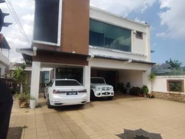 Bukit Kempas Below Market Semi D Double Storey Near Setia Tropika