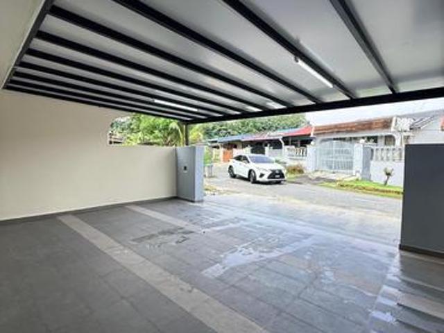 Bukit Kempas Single Storey Low Cost For Sale