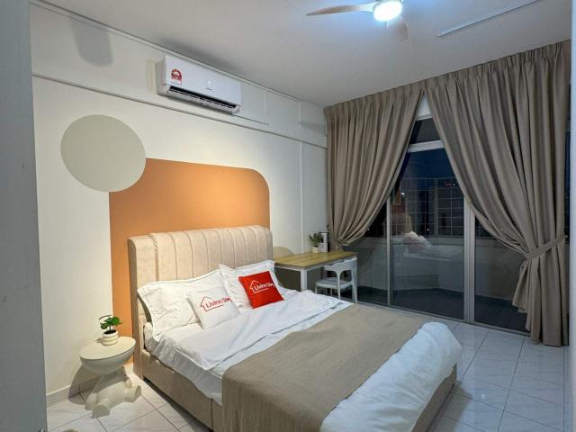 Bukit OUG Condo Room For Rent | Balcony Queen Bed Room | Fully Furnished | Near Awan Besar LRT