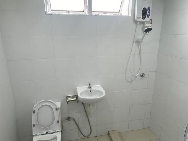 bukit oug, condominium