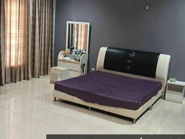 Bukit Piatu Double Storey Terrace