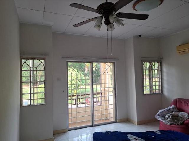 Bukit Puchong 2 Gated Double Storey Terrace Near Taylors School