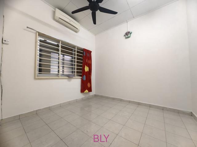 Bukit Raja Jalan Makyong Single Storey House For Sale non flood area