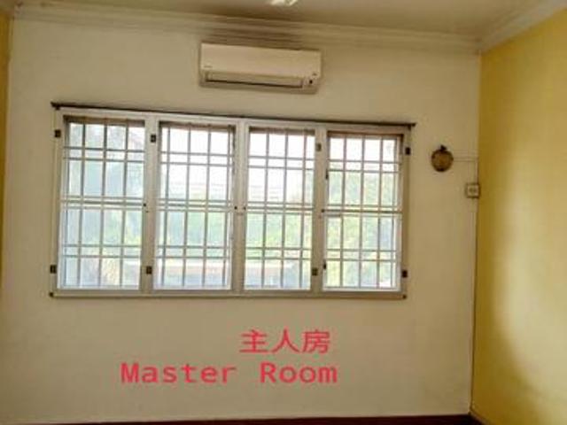 Bukit Raja Klang double storey house for rent near McD Columbia Asia