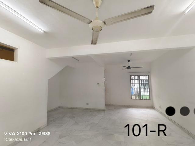 Bukit Raja Zapin 2sty 2065sqft Basic unit for rent
