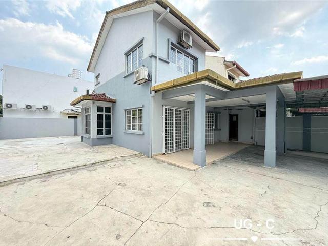Bukit Raja 15 Storey Corner 40x65 Basic Unit Good Condition
