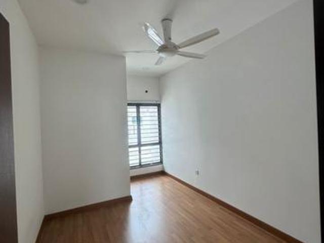 Bukit Raja 20x70 2 storey kyra lyra lumira ayra persada cabinet