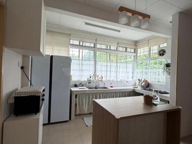 Bukit Rimau Townhouse Upper Floor Move in Condition Fully Furnished