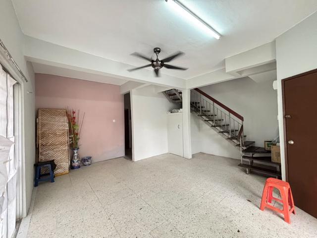 Bukit Sentosa Rawang 2 storey corner lot big land below market