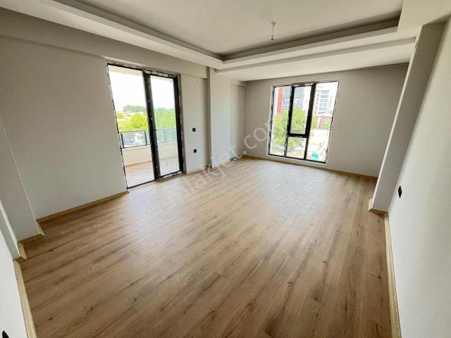 Bulut Emlak ful Kredili Mutfak Salon Ayrıara Kat 2+1 Daire