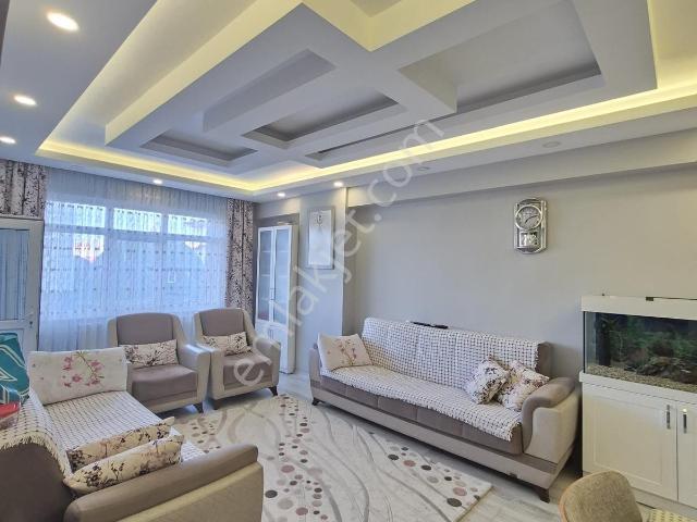 Bulut Emlak'tan Türkiş Tramvay Karşısı Satılık 3+1 Daire