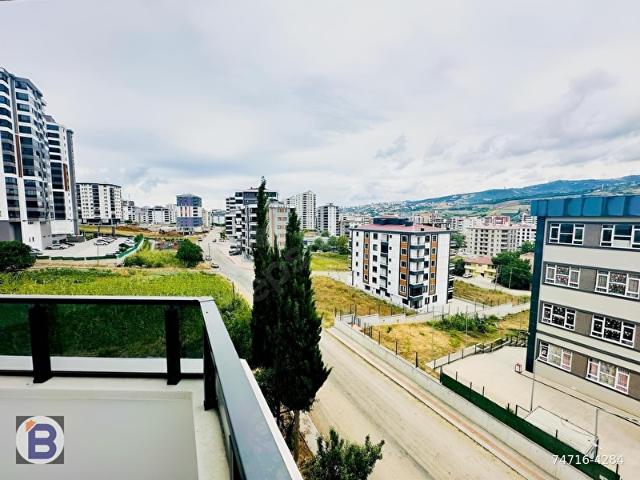 Bulut Emlaktan  Duru şehirde merkezi konumda 3+1 daire