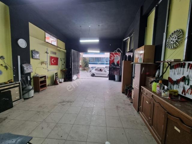 Bulut Emlak'tan Esenevler'de Depolu Dükkan