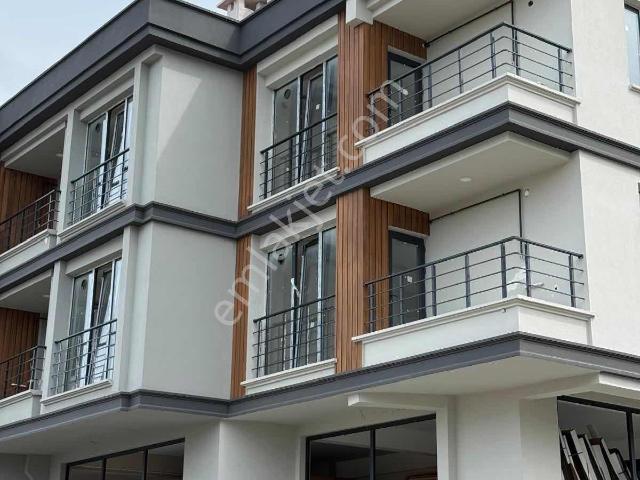 Bulut Emlaktan İstiklal Mahallesinde Kiralık 1+1