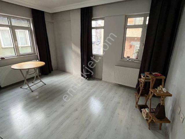 Bulut Emlak'tan Kilise Yakınında 1+1 Eşyalı Kiralık Daire