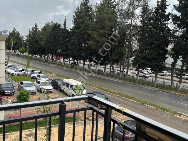 Bulvar Üstü 2+1 Ofis Tapu Yanı