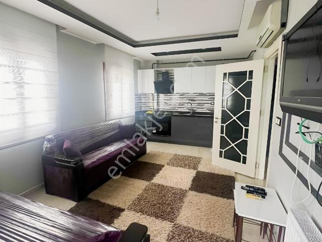 Bulvar~üzeri~1.5+1~2~balkonlu~çift Banyo~doğalgazlı~full~eşyalı