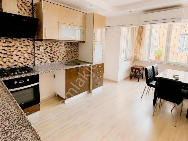 Bulvar Üzerinde 170 M² Kiralık 4+1 | 3 Cepheli | Doğalgazlı