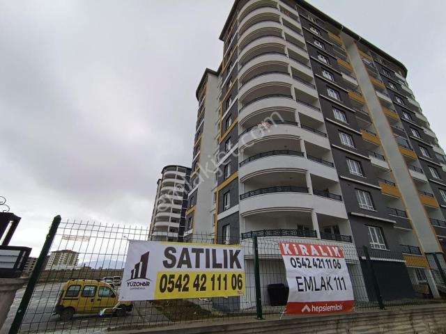 Bulvara Cephe Geniş Ve Kullanışlı 3+1