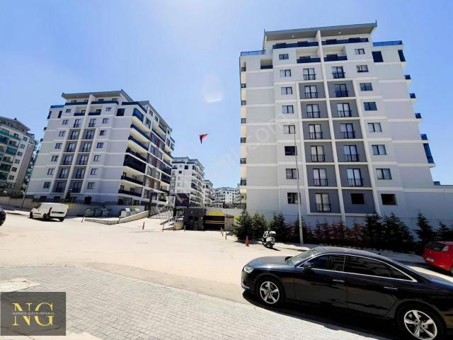 Bulvara Cephe 4+1 Kiralık Dubleks Cam Balkonlu Daire