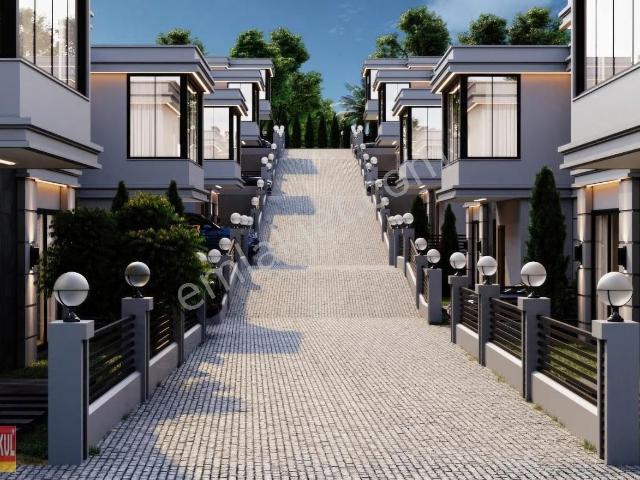 Bulvar'a Yakın Site İçi Yerden Isıtmalı Sıfır Lüks Villa
