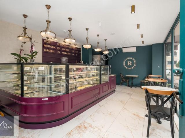 Bulvara Yakın,yüksek Cirolu,popüler Ekler&kafe Konseptli İş Yeri