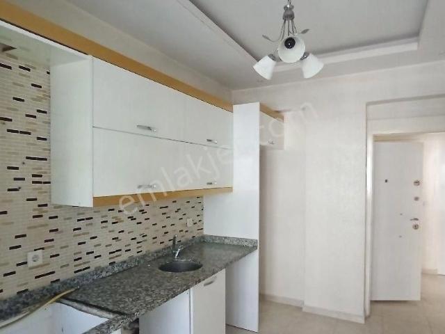 Bülbülzade Mahlesinde 2+1 Temiz Göbek Kat Daire