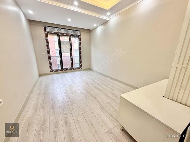 BULDUK GAYRİMENKUL'DEN BİGA SOKAKTA SIFIR LÜKS 2+1 ARAKAT DAİRE