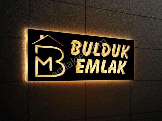 Bulduk Emlaktan Satılık 2 Odalı Daire izzet Bey