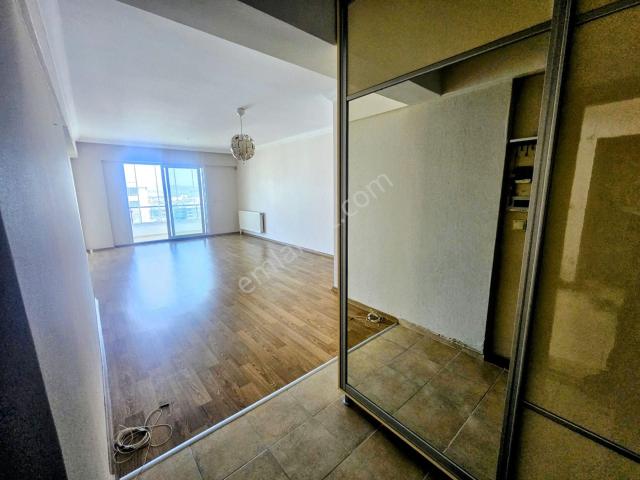 Bülent Ateşci'den Siteler Mah. Palmiye Park Sitesinde 3+1 Daire
